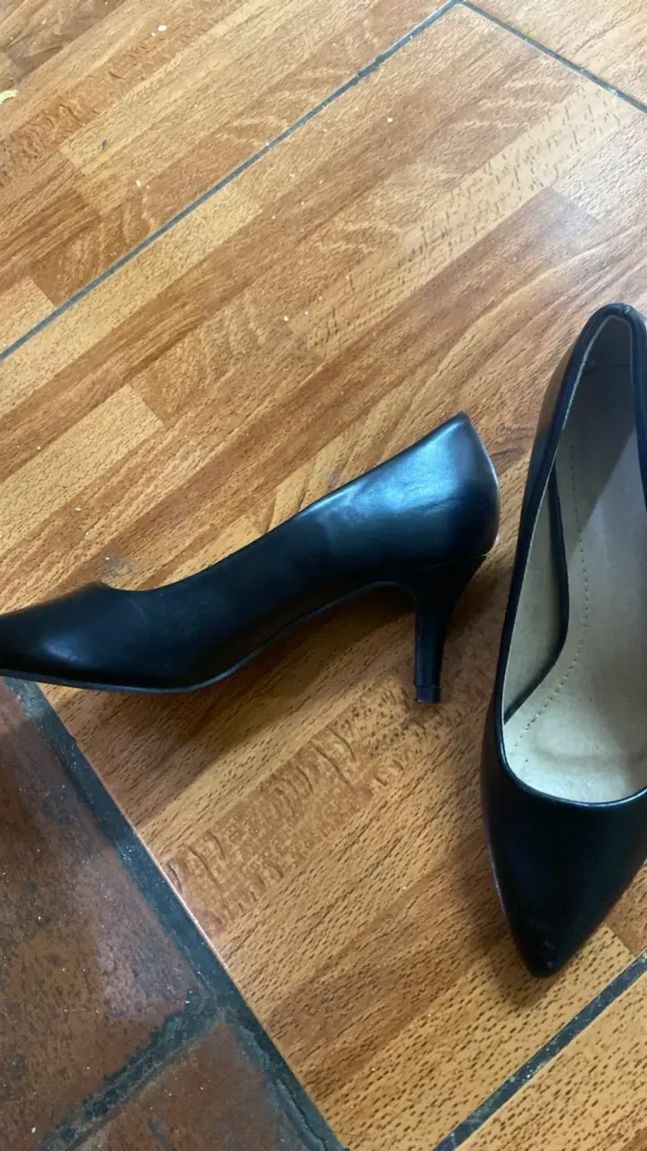 Zapatos de tacón negros elegantes - 2