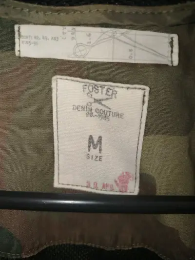 Chaqueta camuflada con capucha para hombre - miniatura 2