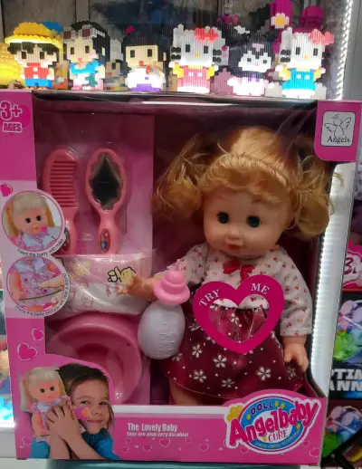 Muñeca interactiva Angel Baby con accesorios - miniatura 2