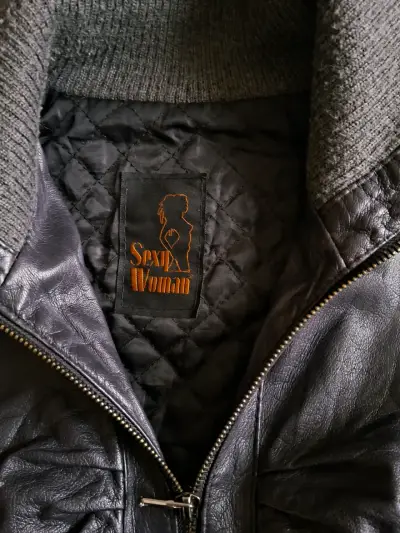 Chaqueta de cuero morada para mujer - miniatura 3
