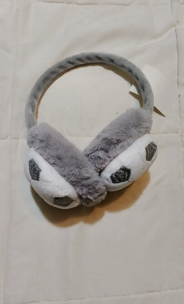 Orejeras de peluche con diseño de fútbol