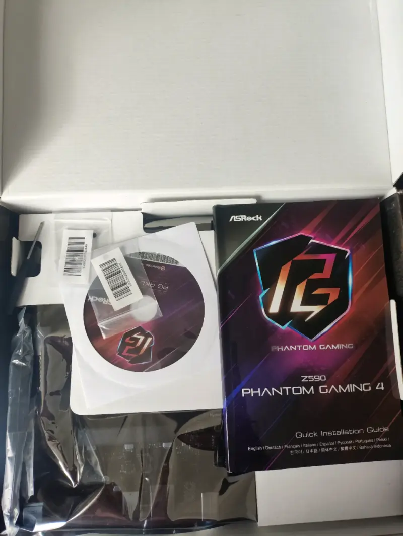 Placa Madre ASRock Z590 Phantom Gaming 4 - 2