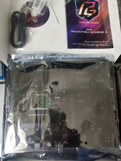 Placa Madre ASRock Z590 Phantom Gaming 4 - miniatura 3
