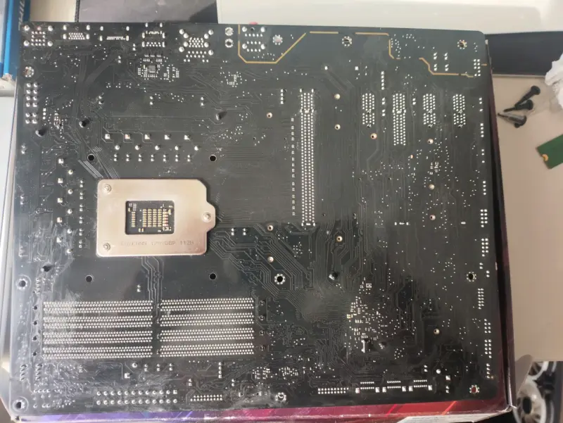 Placa Madre ASRock Z590 Phantom Gaming 4 - 5