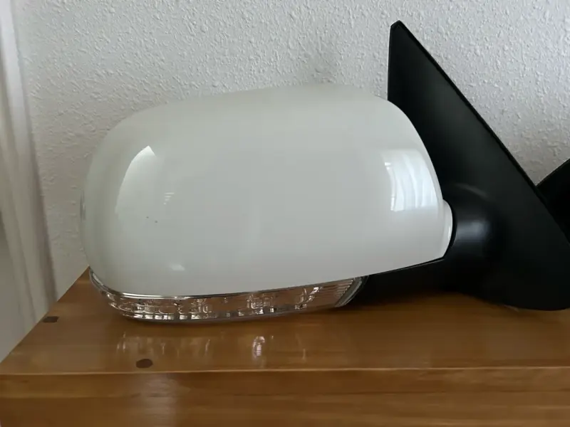 Espejo retrovisor lateral para auto blanco - 2