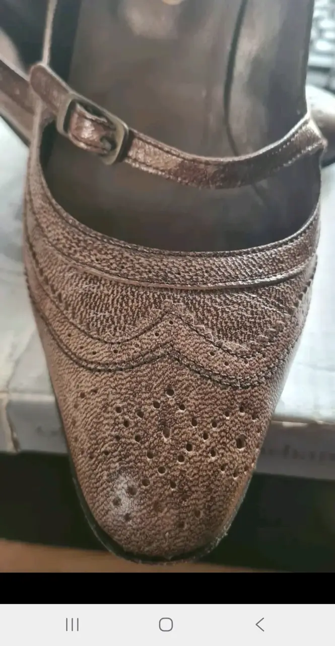 Zapatos de tacón marrones Cacharel elegantes - 3