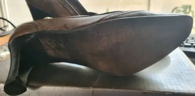 Zapatos de tacón marrones Cacharel elegantes - 4