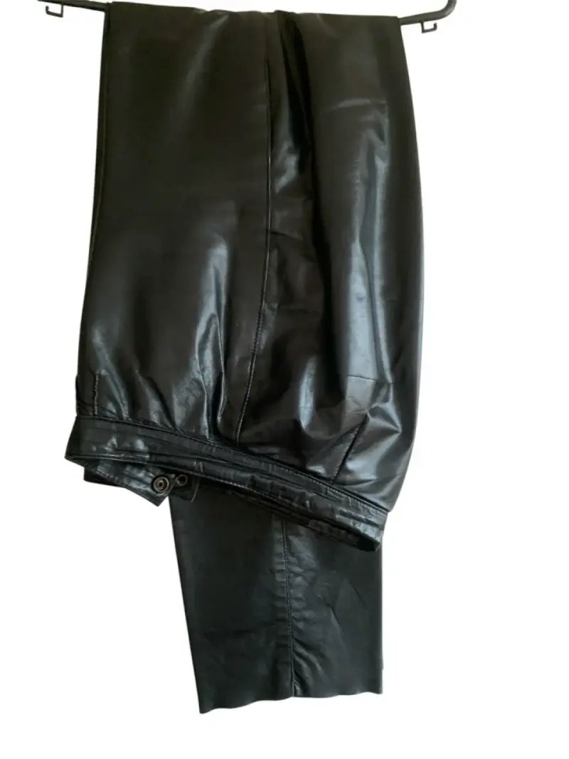 Pantalones de cuero negro dama talla 40 forrados - 1