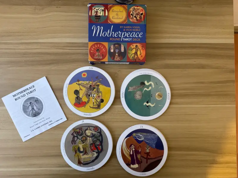 Tarot Motherpeace redondo con guía - 1
