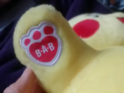 Peluche Pikachu grande y suave - miniatura 2