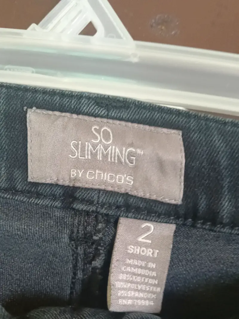 Jeans negros de mujer estilo bootcut - 2