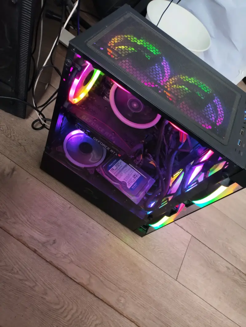 Gabinete PC gamer RGB - 2
