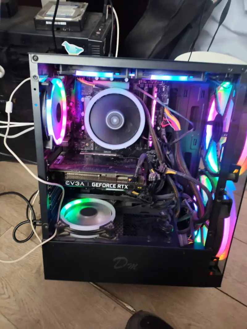 Gabinete PC gamer RGB - 3
