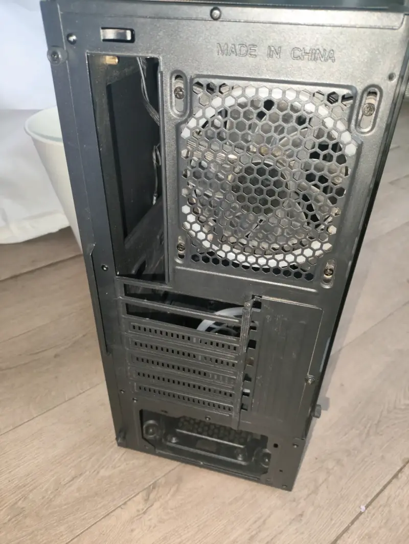 Gabinete PC gamer RGB - 5