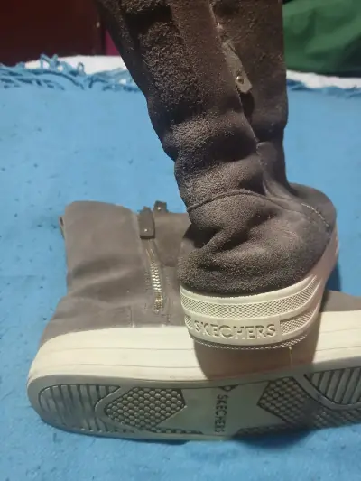 Botas de gamuza con forro polar marrón - miniatura 3