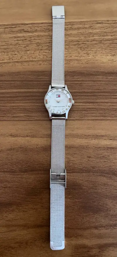 Reloj Tommy Hilfiger réplica plateado para mujer - miniatura 2