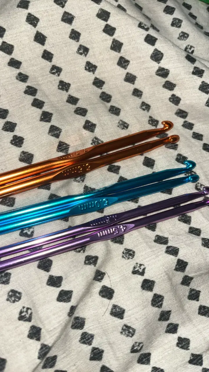 Set de agujas de crochet de aluminio multicolor - 2
