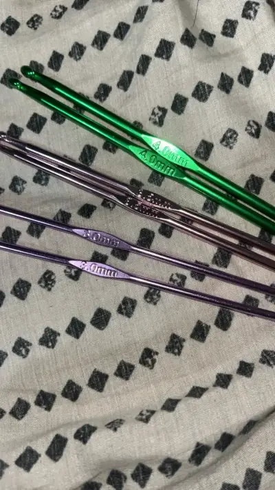 Set de agujas de crochet de aluminio multicolor - miniatura 5
