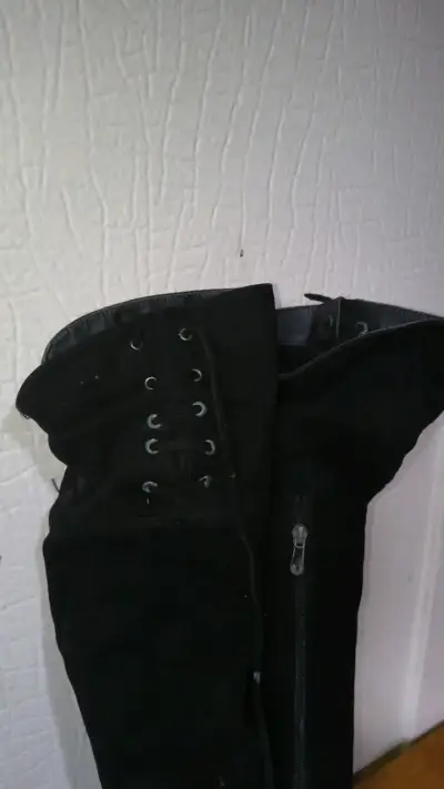 Botas negras de tacón alto para mujer - miniatura 3