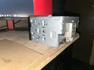 Radio de auto Pioneer AVH-Z5250TV - miniatura 4
