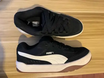 Zapatillas Puma negras y blancas deportivas - miniatura 3