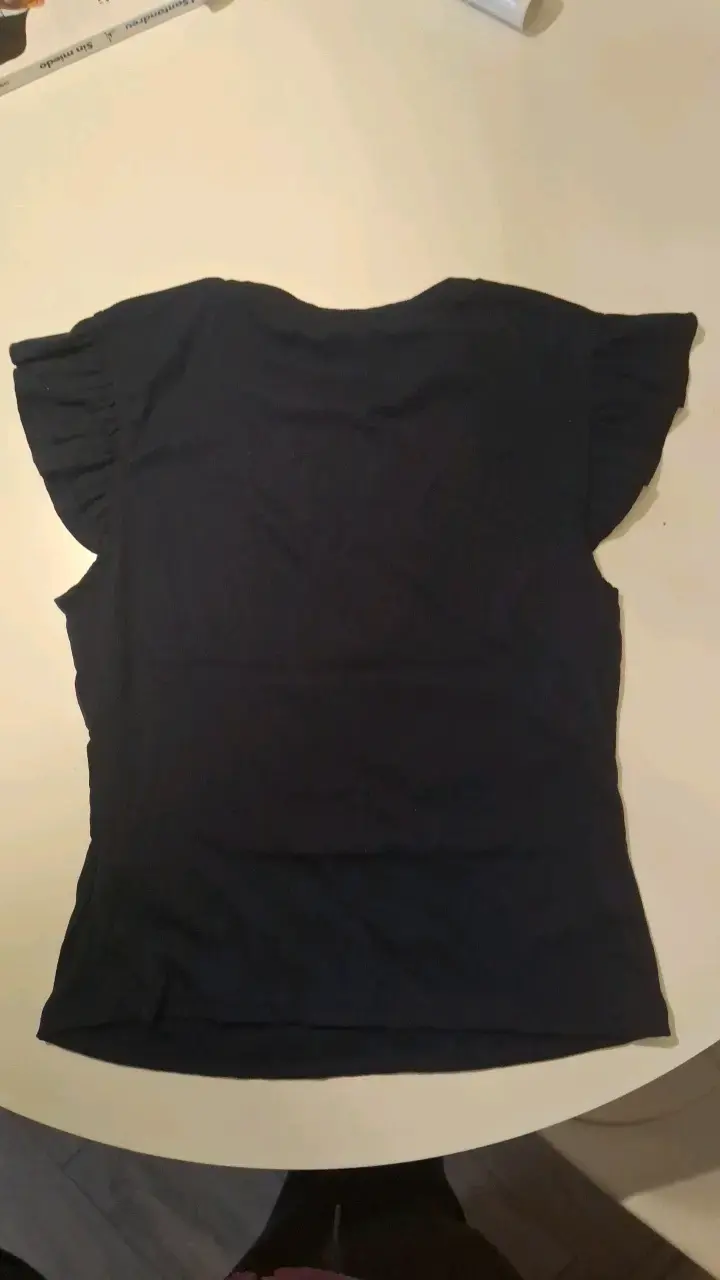 Polera azul marina con mangas fruncidas - 2