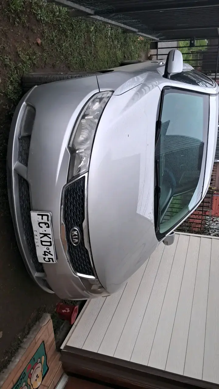 Kia Cerato año 2012, full - 1