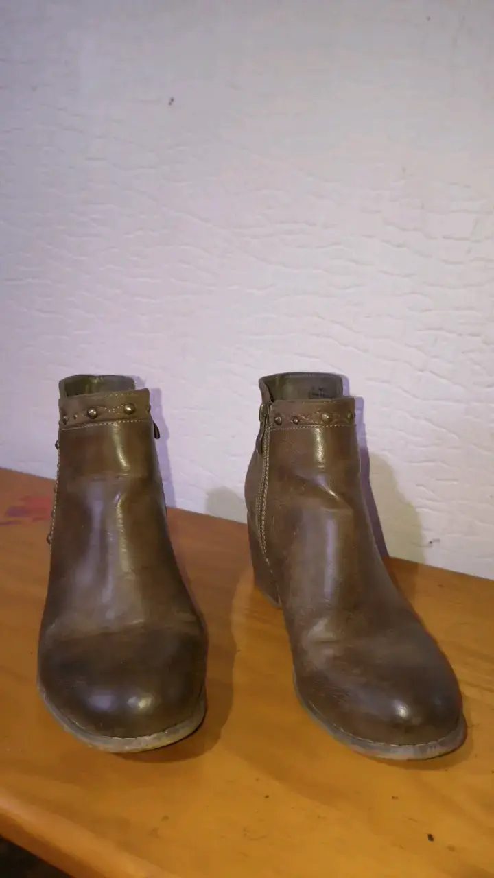 Botines de cuero marrón con tacón - 3