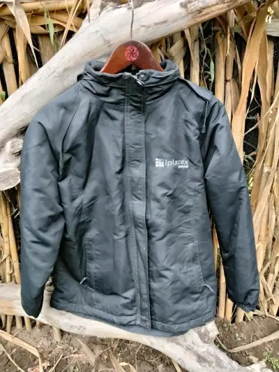 Chaqueta negra impermeable Placex - miniatura 1