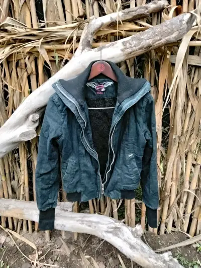 Chaqueta de mezclilla negra con forro - miniatura 1