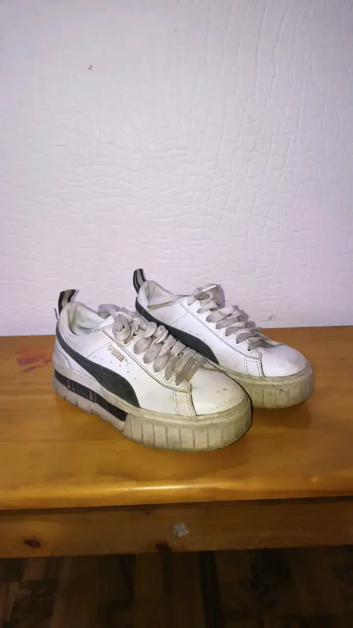 Zapatillas deportivas Puma blancas usadas mujer