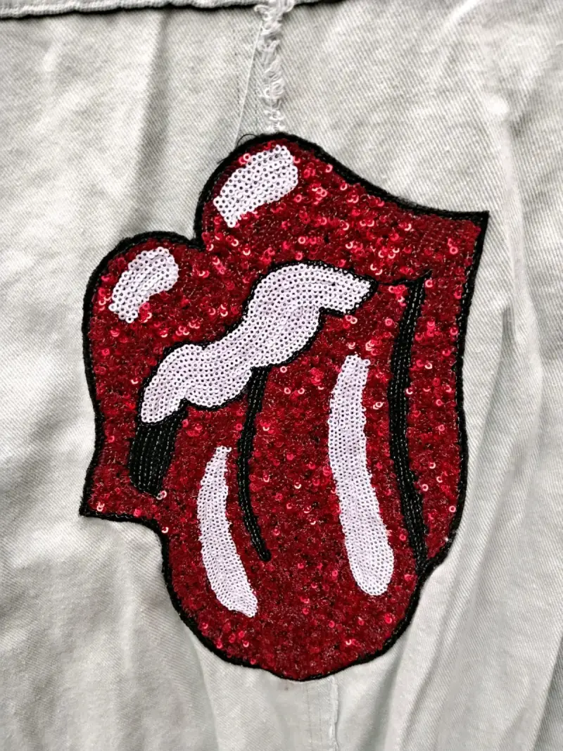 Chaqueta de mezclilla con tachas - 2