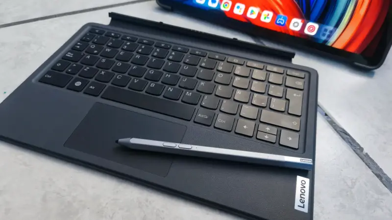 Lenovo Tab P11 con teclado y lápiz - 2