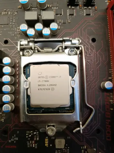 Placa madre MSI B250M + procesador i7 7700k+ 2 ram - miniatura 2