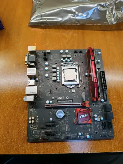 Placa madre MSI B250M + procesador i7 7700k+ 2 ram - miniatura 3