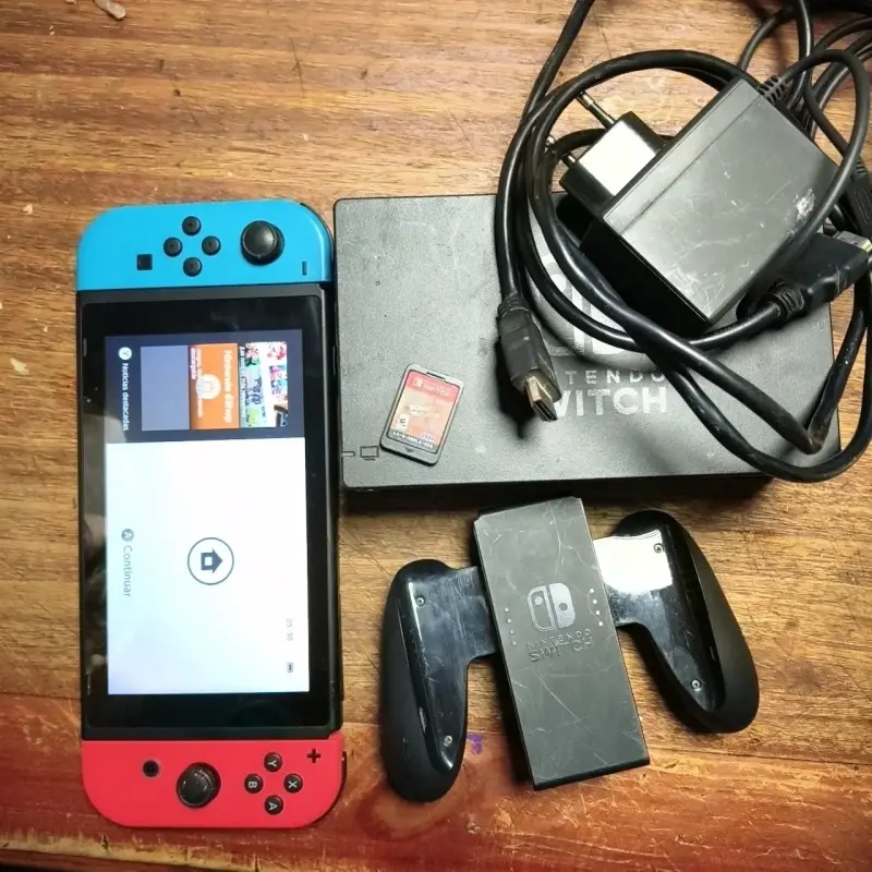 Consola Nintendo Switch con accesorios - 1