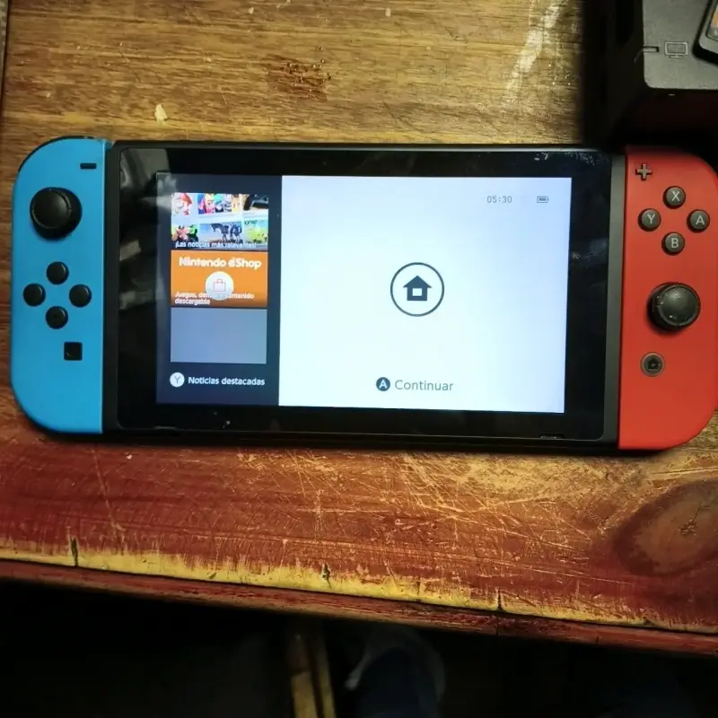 Consola Nintendo Switch con accesorios - 2