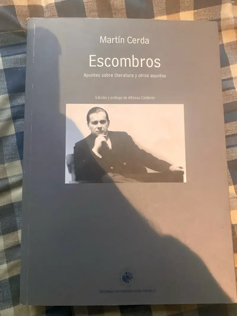 Libro 'Escombros' de Martín Cerda - 1