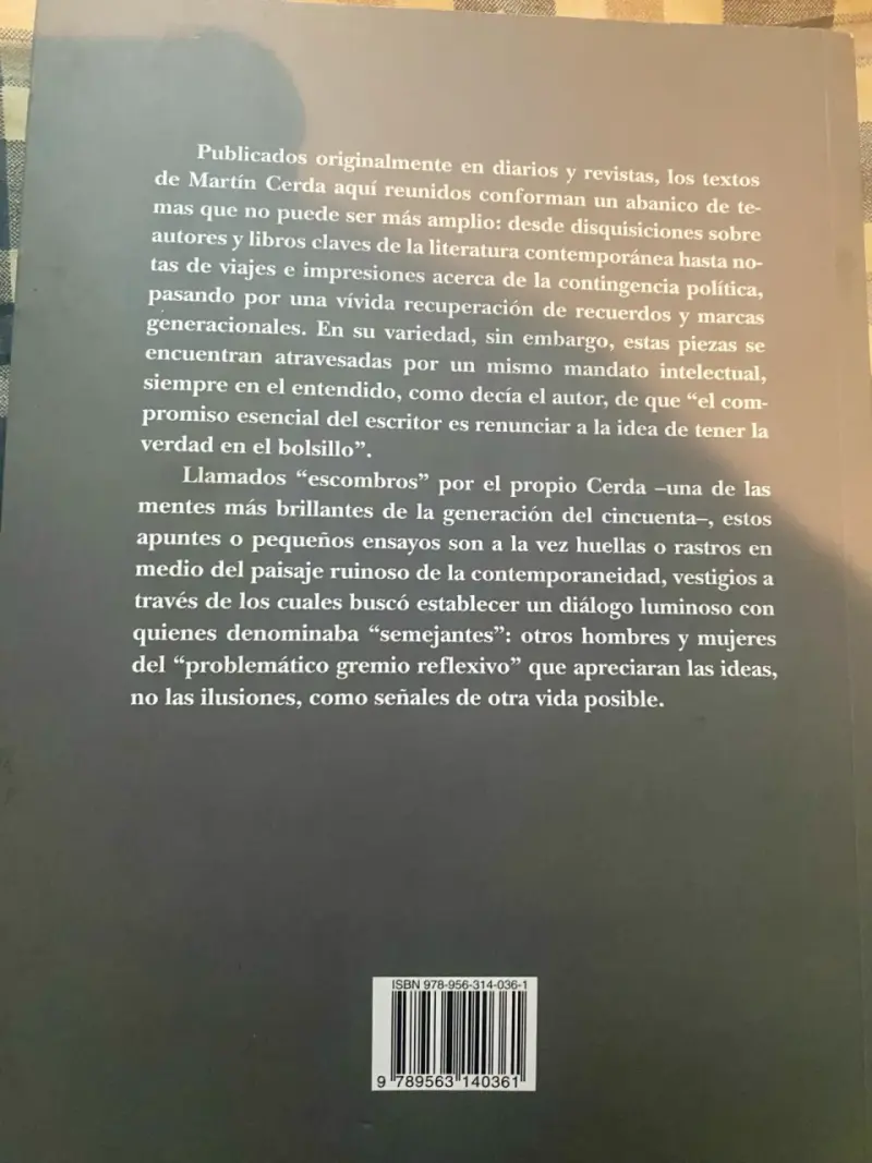 Libro 'Escombros' de Martín Cerda - 2