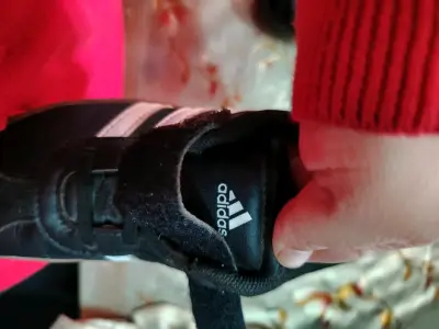 Zapatillas deportivas negras para niños número 31 - miniatura 3