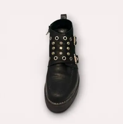 Botines negros con hebillas metálicas - miniatura 3