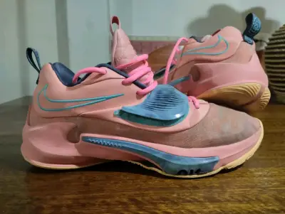 Nike Freak Lebron James - miniatura 3