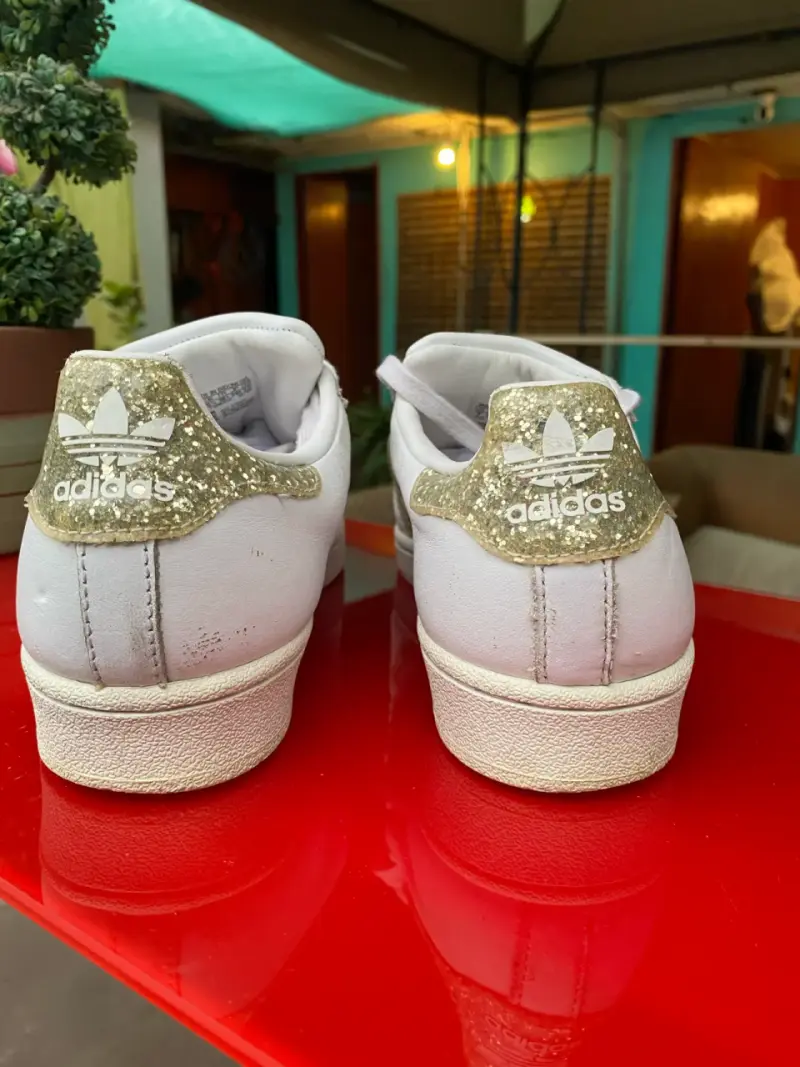 Zapatillas Adidas superstar blanca con dorados - 6
