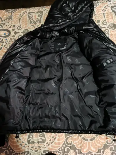 Chaqueta acolchada negra con cierre - miniatura 2