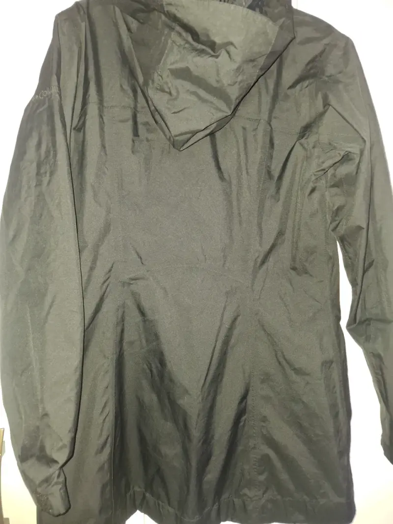 Parka negra impermeable para mujer - 4