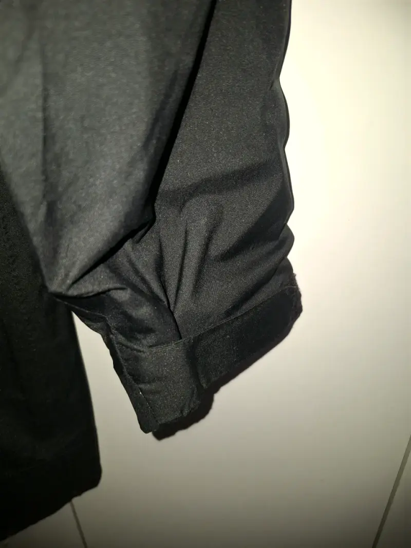 Parka negra impermeable para mujer - 5