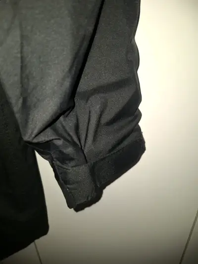 Parka negra impermeable para mujer - miniatura 5