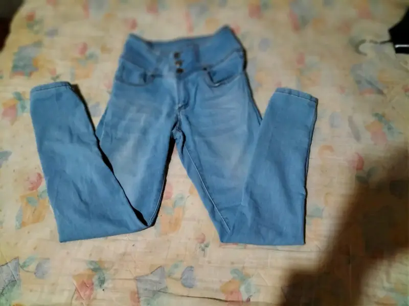 Jeans azul claro de tiro alto para mujer - 1