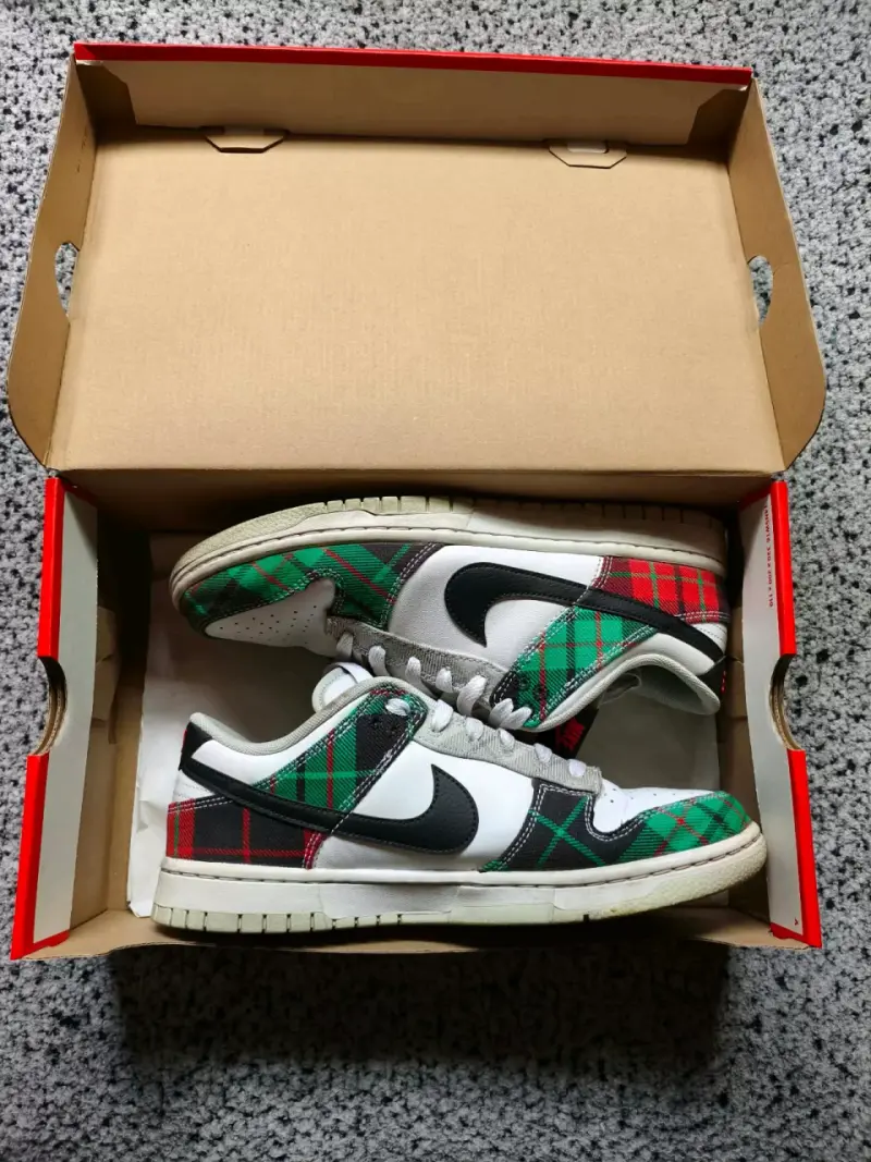 Zapatillas Nike Dunk Low tartán verde y rojo - 2