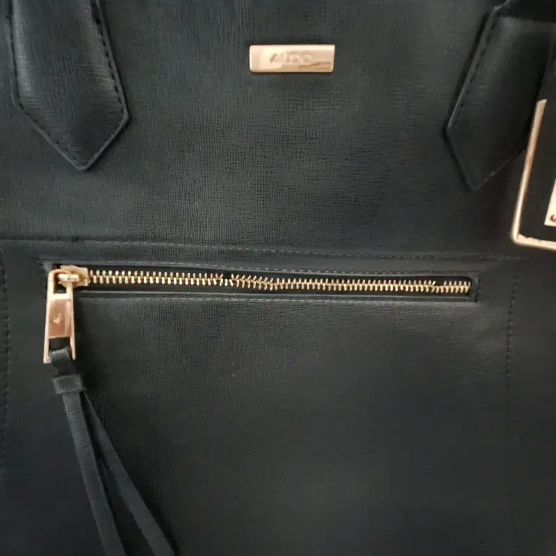 Cartera ALDO negra de cuero con bolsillo frontal - 4